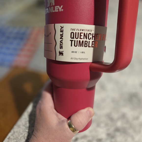 New In Box Stanley Crimson Tumbler with Straw 40 Oz Rich Red. - Picture 7 of 8